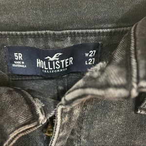 Hollister Ultra High-Waist Black Mom Jeans